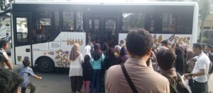 Warga Antusias, Bus Trans Palu Ramai Penumpang