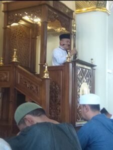 Khatib Jumat di Masjid Al-Hattami Tanjung Manimbaya, Hadianto Pesan Bersihkan Hati