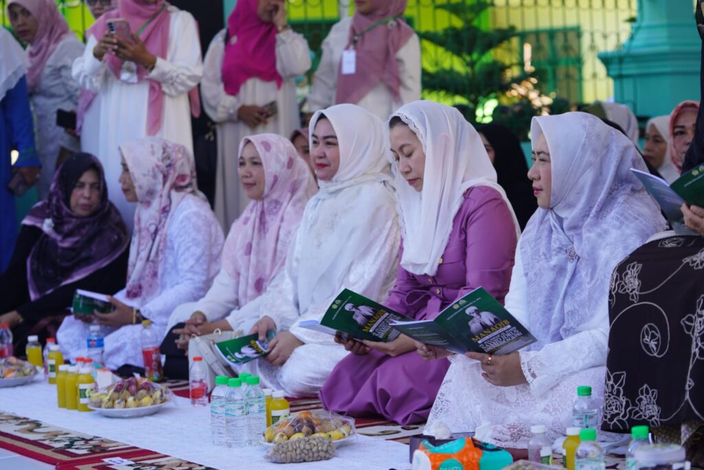 Wakil Wali Kota Palu bersama Puluhan Ribu Abnaulkhairaat Hadiri Haul Guru Tua