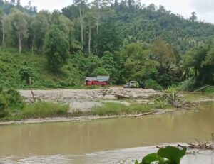 Tiga Kepala Desa Keluhkan Pengerukan Pasir di Desa Silutung, Ancaman Irigasi Tada