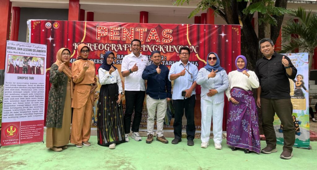 Wadek FKIP Untad Apresiasi Dosen Pengampu Mata Kuliah Seni Tari