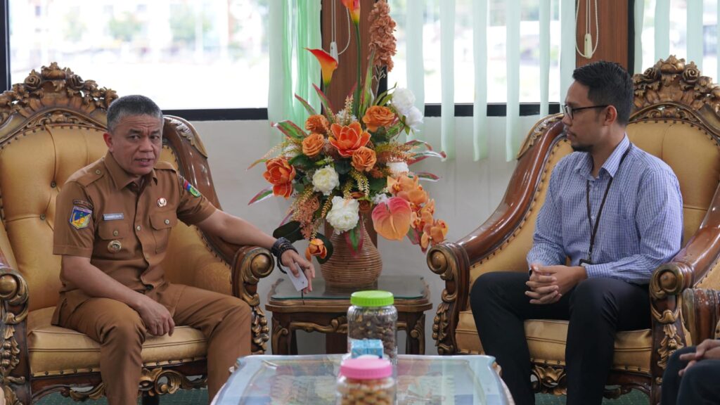 Wali Kota Dikunjungi GM Garuda Indonesia Palu, Tawarkan Promo Tiket untuk ASN