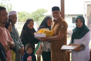 Pemkot Palu Salurkan ZIS kepada Masyarakat