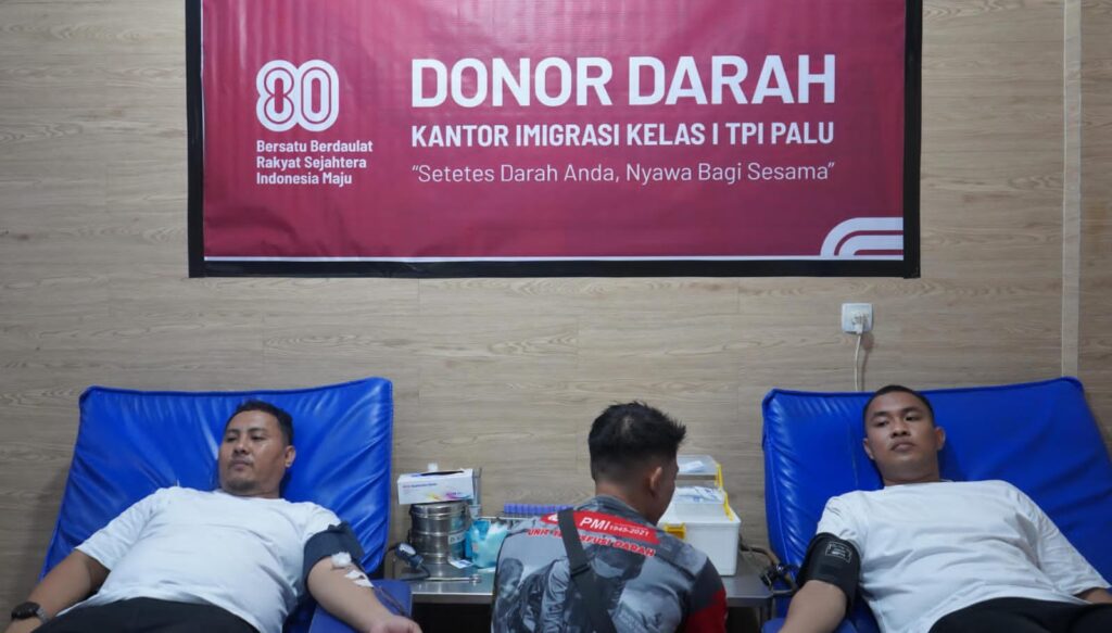 Semangat Kemerdekaan, Pegawai Kantor Imigrasi Palu Donor Darah di PMI Sulteng