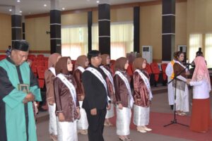 Perawat Lulusan Untad Diminta Tetap Rendah Hati