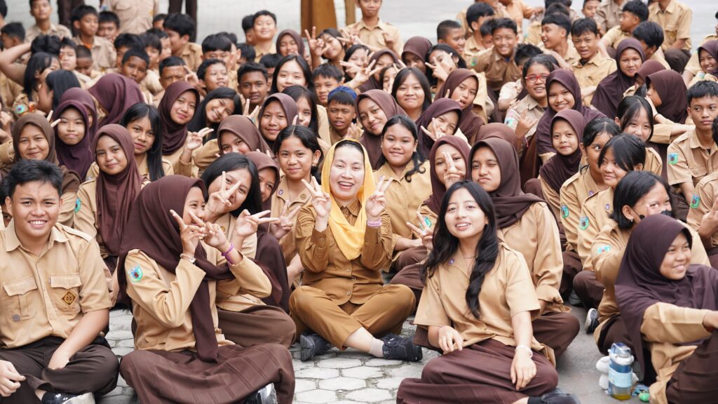 Imelda Imbau Siswa SMP Negeri 1 Palu Jauhi Perilaku Negatif