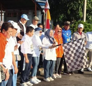 Disdik Gelar Jalan Santai Peringatan Hardiknas 2025