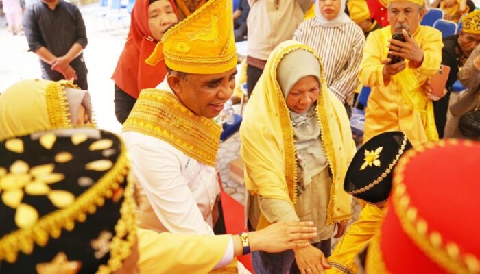 Anwar Hafid dan Model Kepemimpinan Kolaboratif di Sulawesi Tengah