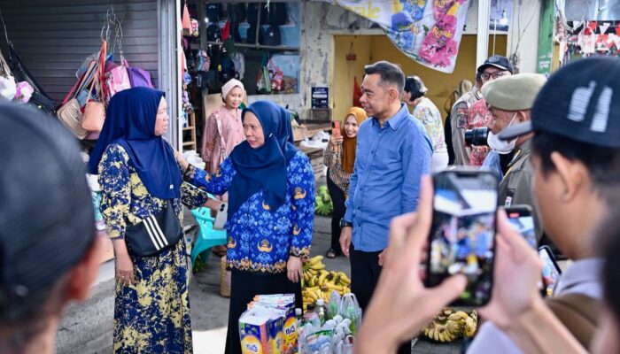 Wagub Reny Sidak Pasar Jelang Lebaran, Pastikan Harga Terkendali dan Stok Aman