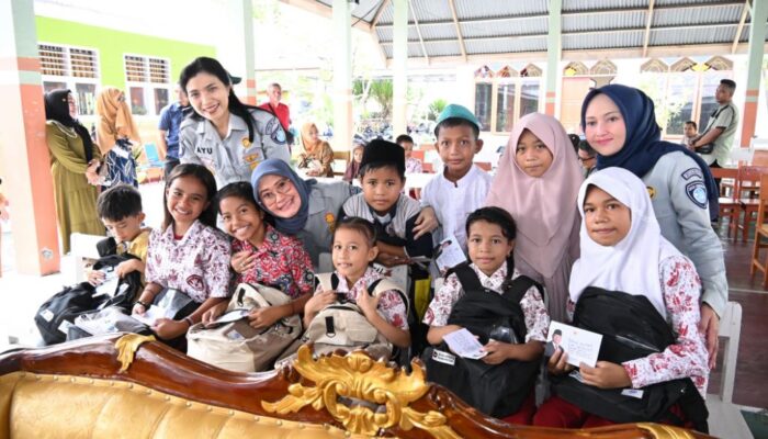 Dukung Setahun Danantara, Jasa Raharja Salurkan 2.000 Paket Perlengkapan Sekolah