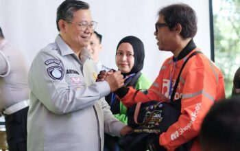 Dukung Polantas Menyapa, Jasa Raharja Edukasi Komunitas Ojol di Pontianak