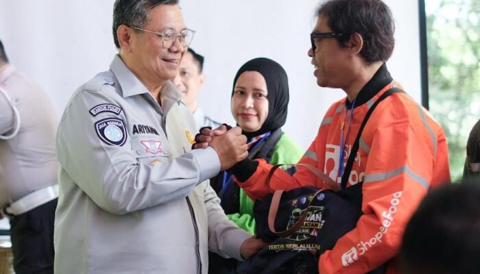 Dukung Polantas Menyapa, Jasa Raharja Edukasi Komunitas Ojol di Pontianak