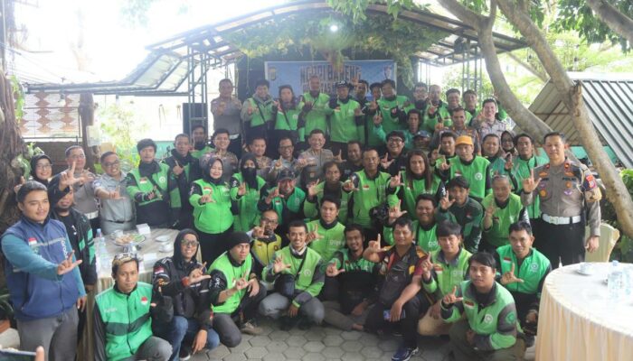 Jasa Raharja Sulawesi Tengah Edukasi Driver Ojol Tertib Berlalu Lintas