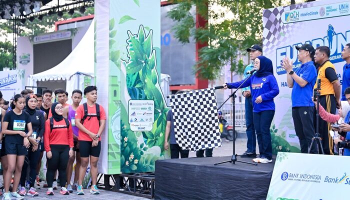 700 Pelari Meriahkan Fun Run 5K Environmental Fest II di Palu