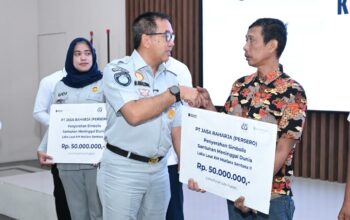 Jasa Raharja Serahkan Santunan Korban Kebakaran KM Mutiara Sentosa II