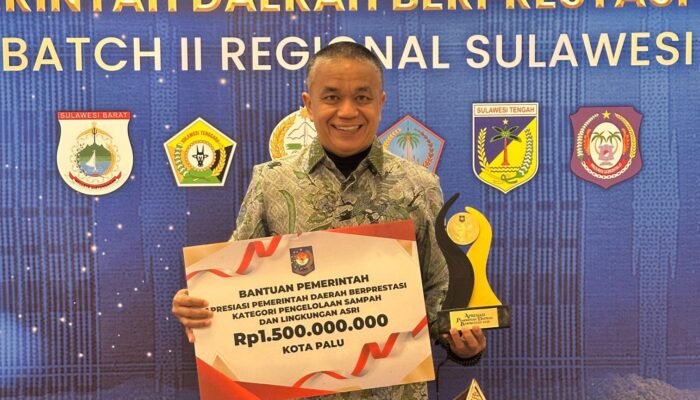 Kota Palu Raih Penghargaan Pengelolaan Sampah dan Lingkungan Asri