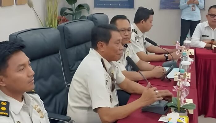 Tingkatkan Kualitas Layanan Publik, Kanim Palu Studi Tiru ke Imigrasi Tanjung Perak
